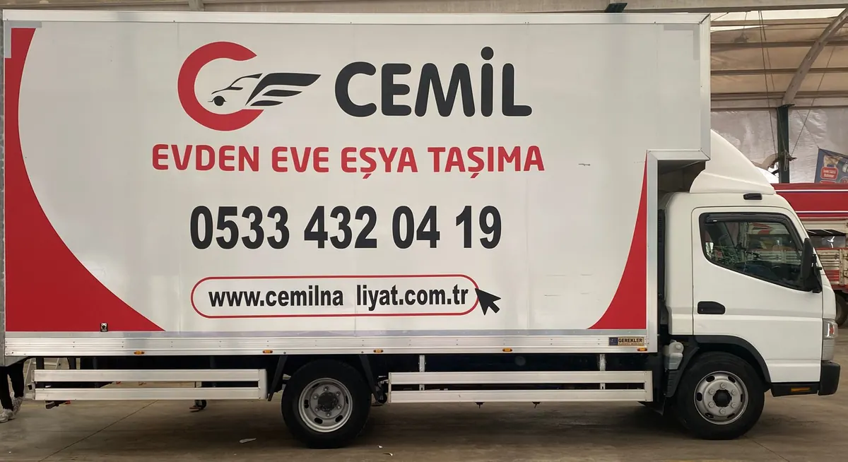 Cemil Nakliyat kamyonu ile şehirler arası taşıma hizmeti