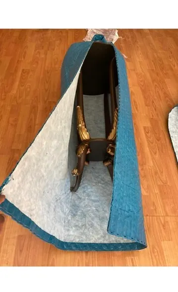 Sandalye ve hassas mobilya paketleme çalışması
